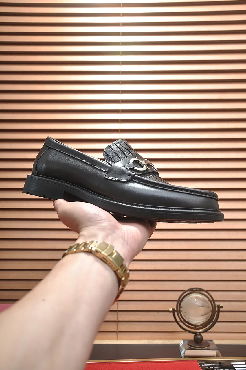 Men's men's shoes 💰520💶[Ferragamo/Ferragamo] (high-end Niuli) New 🍀 Ferragamo* - top version Ferragamo's classic formal leather shoes! Made of imported original cowhide, the inner top layer is comfortable cowhide lining! Original wear-resistant rubber outsole! High quality products! Code number 38-44!